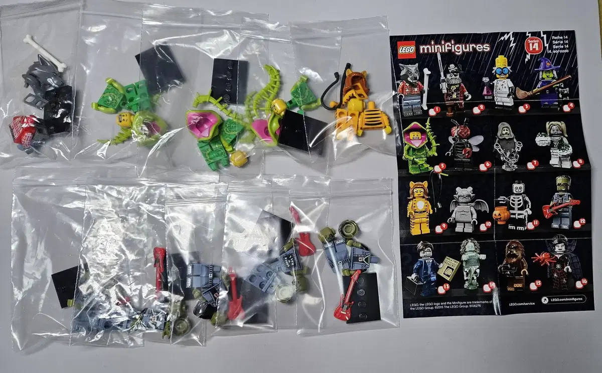 LEGO Minifigures 14 unsealed