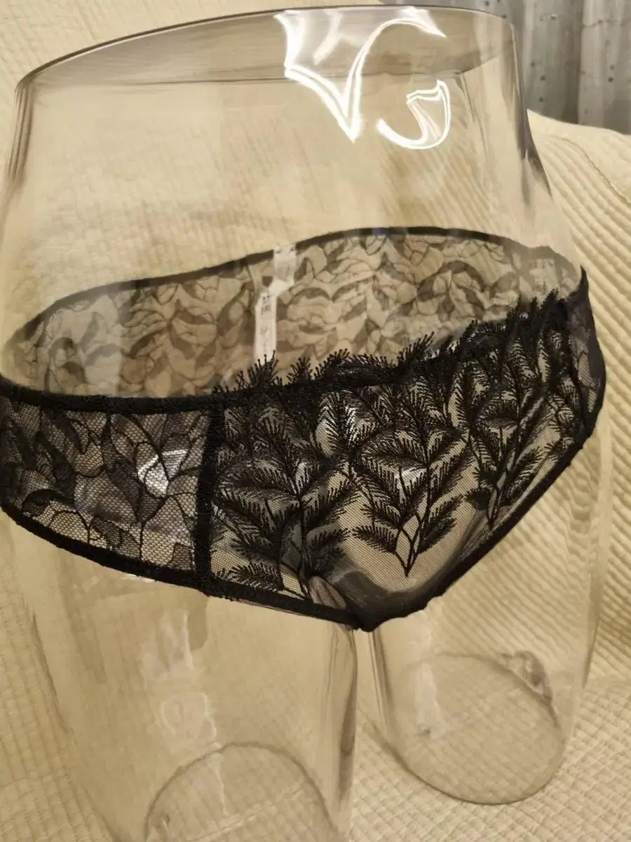 M size 55.55Vahn size 66 intimissimi panties ï