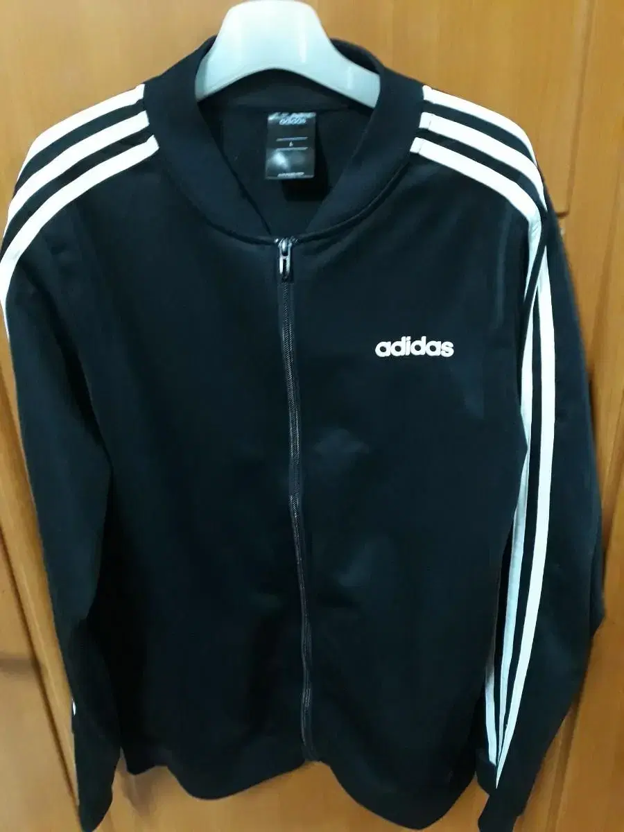 100% adidas Bloomsbury Jersey