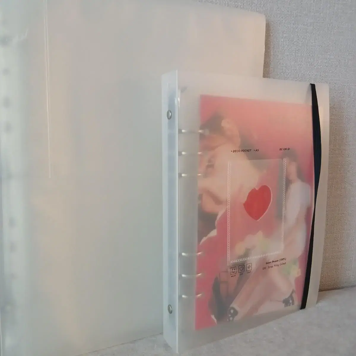 High-volume plasters/pocas/postcards binder WTS