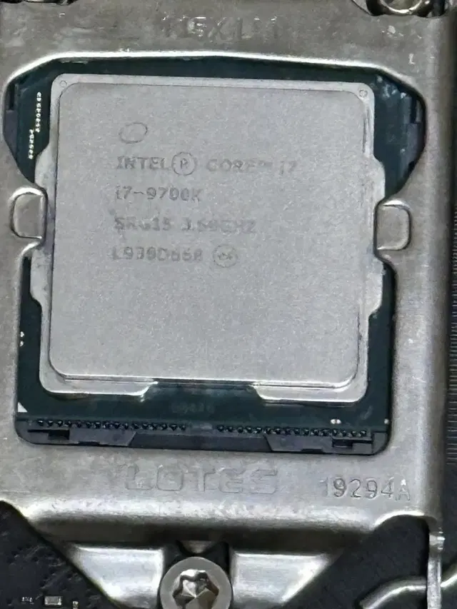 9700k z390 메인보드팝니다