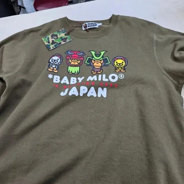 베이프 베이비 마일로 재팬 크루넥 맨투맨 BAPE BABY MILO