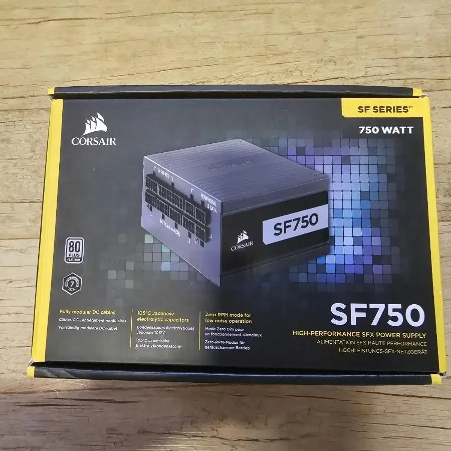 CORSAIR SF750 80 PLUS Platinum