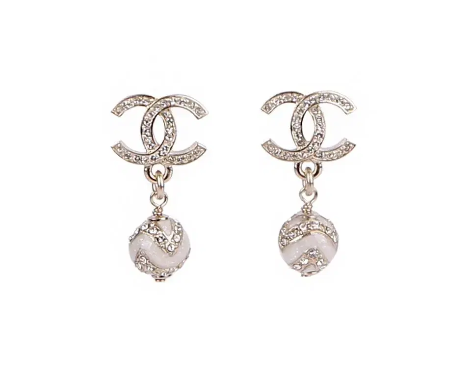 Chanel Pearl Earrings ABC133