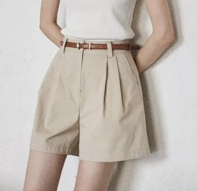 포유온 fyeo 시에 sie Henri Short Trousers 베이지