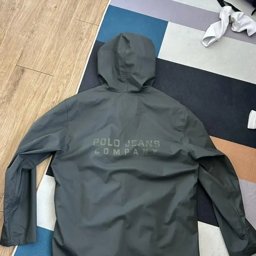 폴로 아노락 M 근데 체감상 L~XL