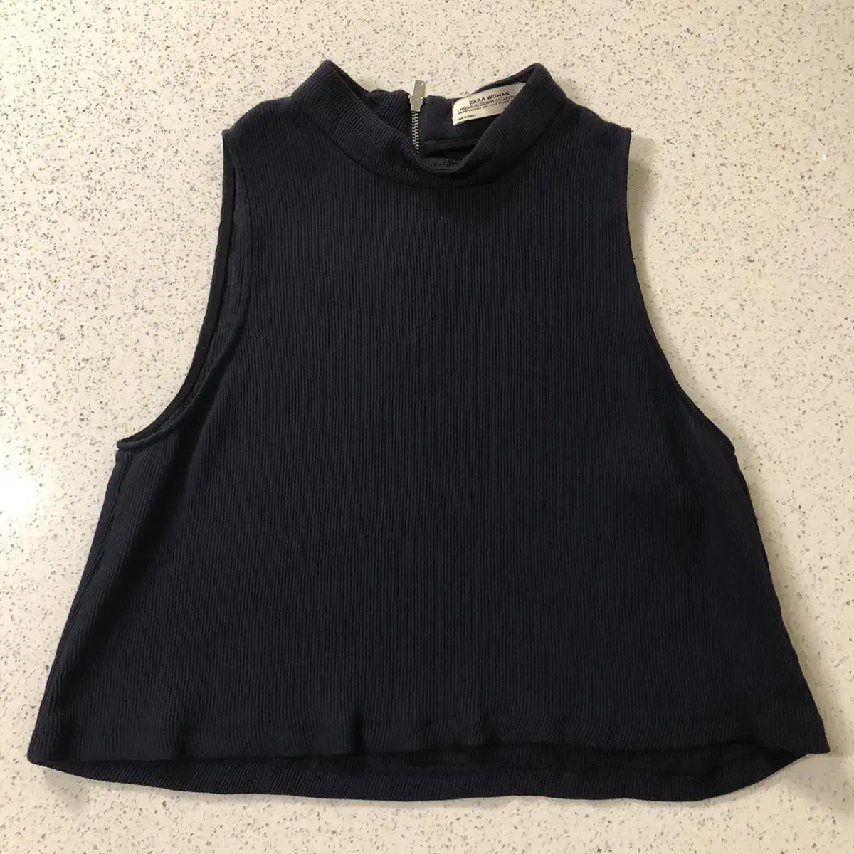 [ZARA] Navy-colored cropped knit top/sleeveless (size S)