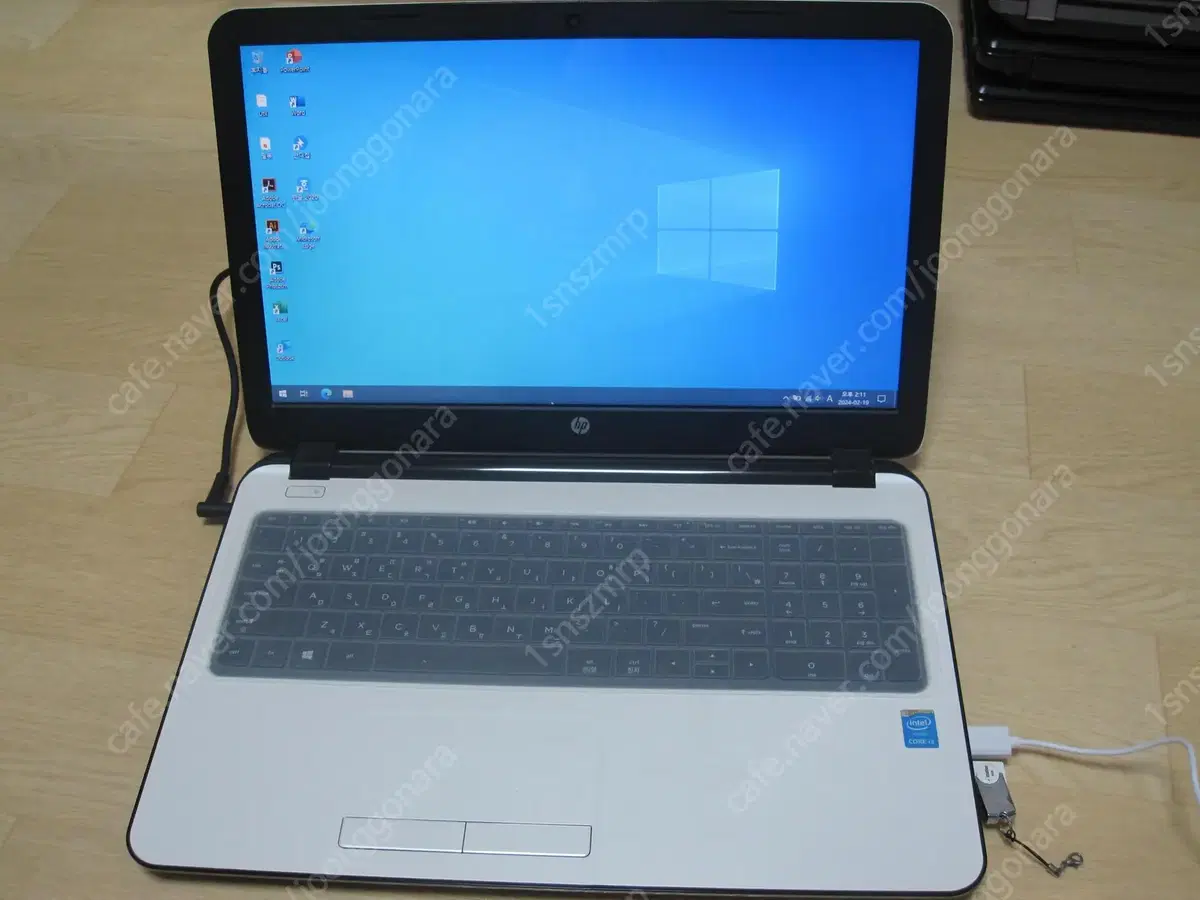 HP 15-R030TU [i3-4005U ]