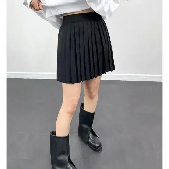 아쿠비클럽 house pleats mini skirts