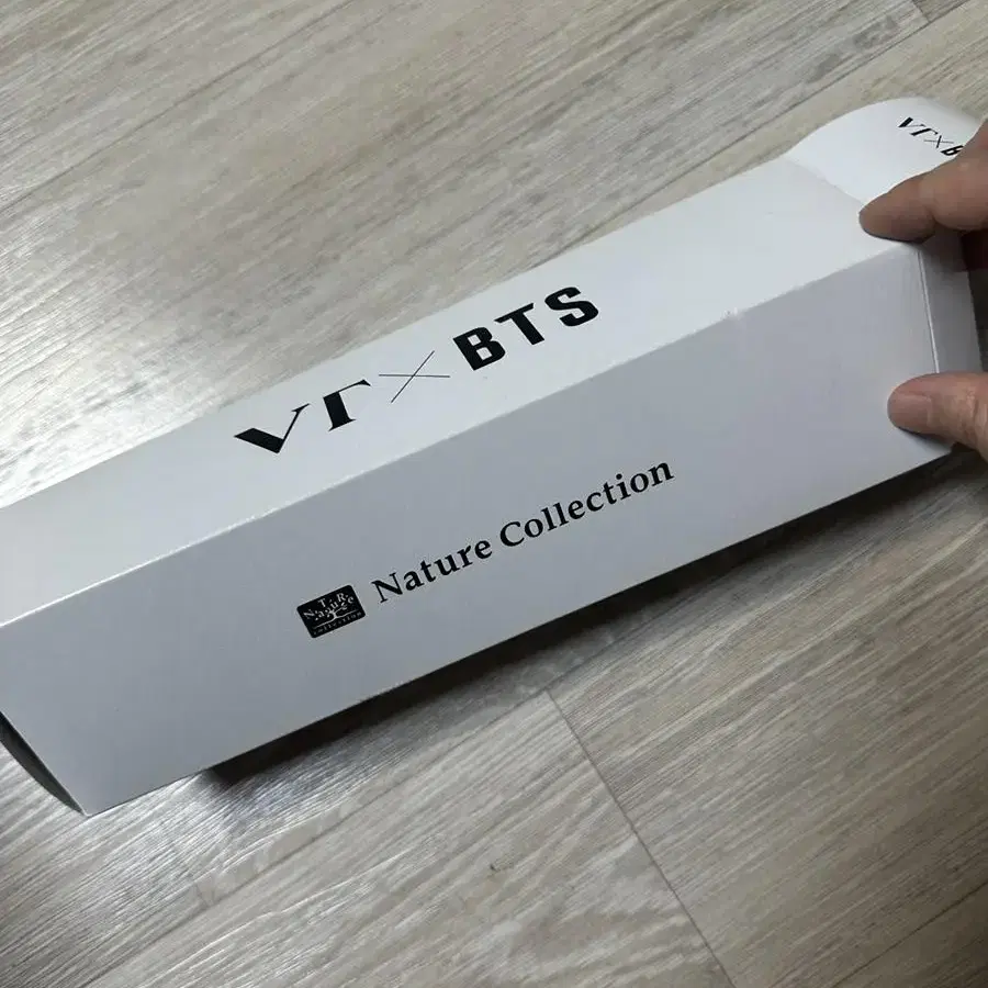 BTS vt  포스터