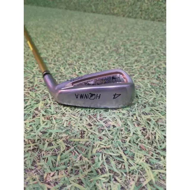 A840 Pre-Owned Honma IS-03 (3-Star) #4 Iron