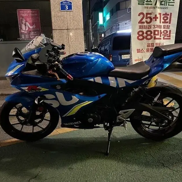 스즈키 gxsr125 18년