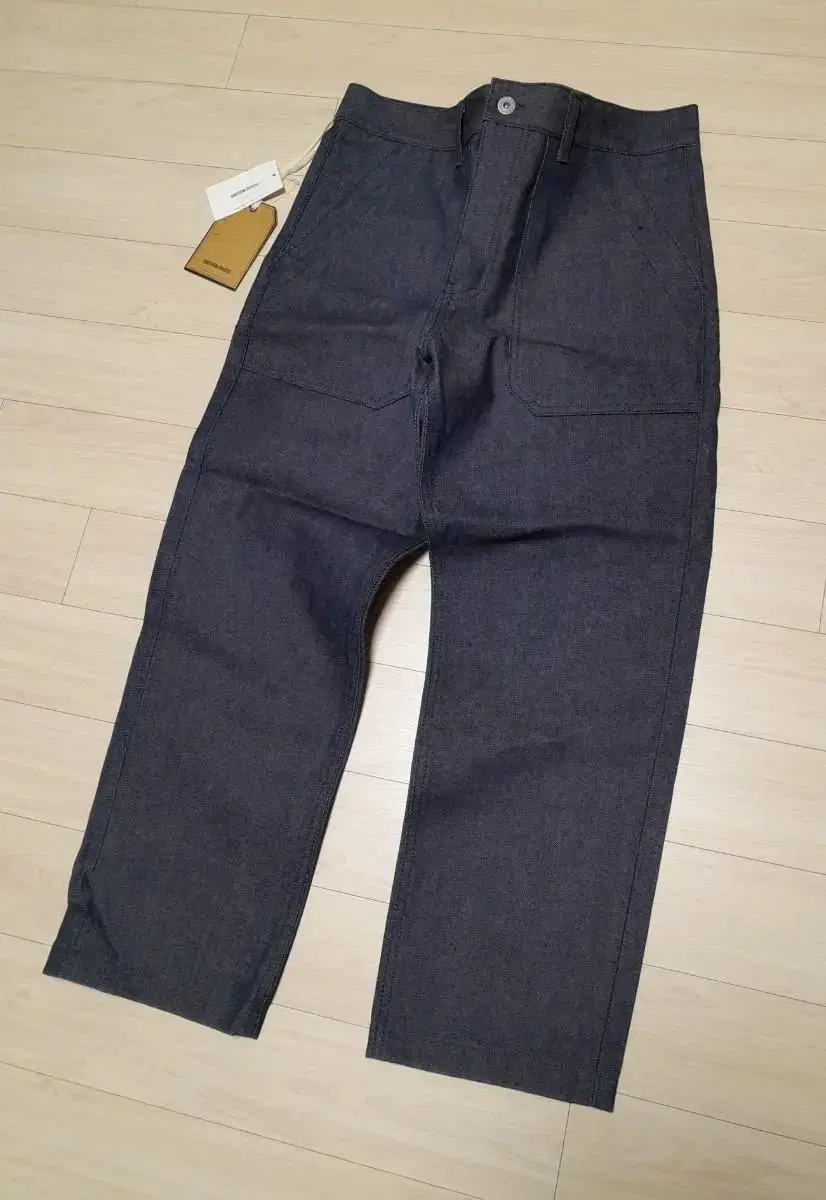 (New M) Uniform Bridge Denim Puttyg Pants