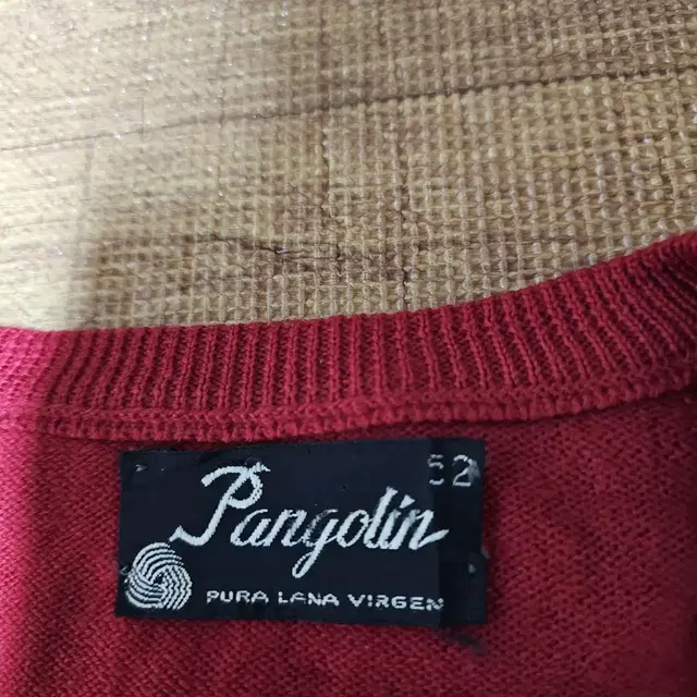 70s pangolin울브이넥니트티105사이즈