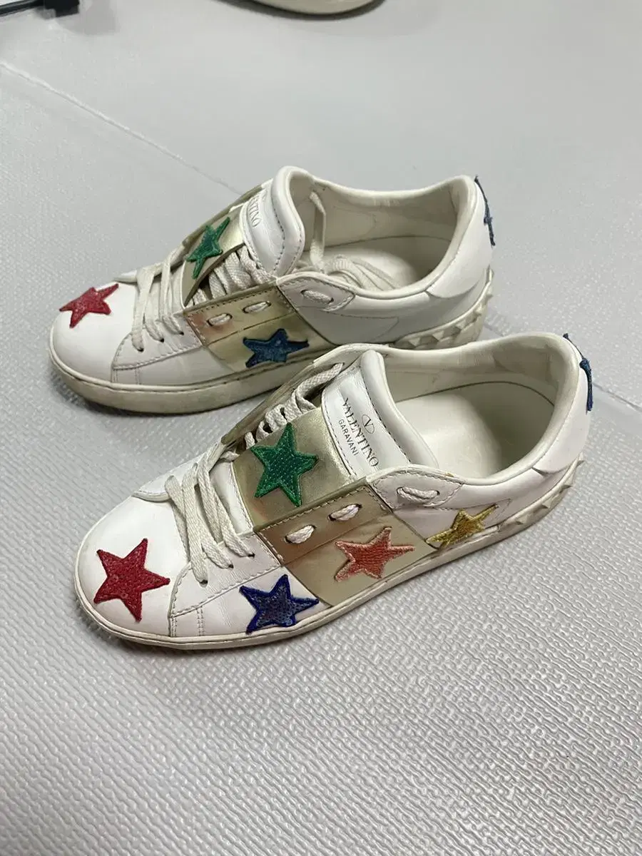 Valentino sneakers35.5 (225-230)