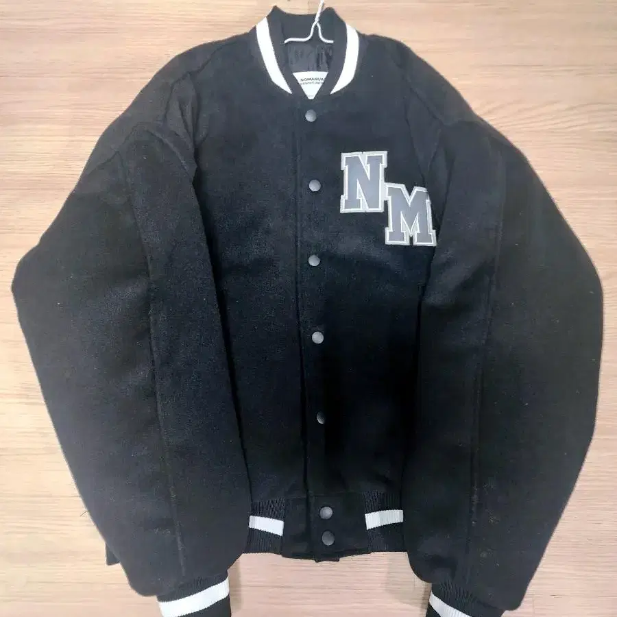 (네고 가능)노메뉴얼 TAYLOR VARSITY JACKET