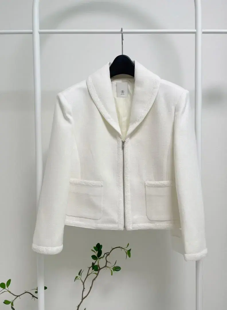 Blossom/White Russell Zip-up Jacket