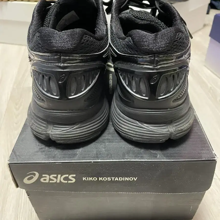 Kiko X asics Gel-Korika (젤코리카) Black 260