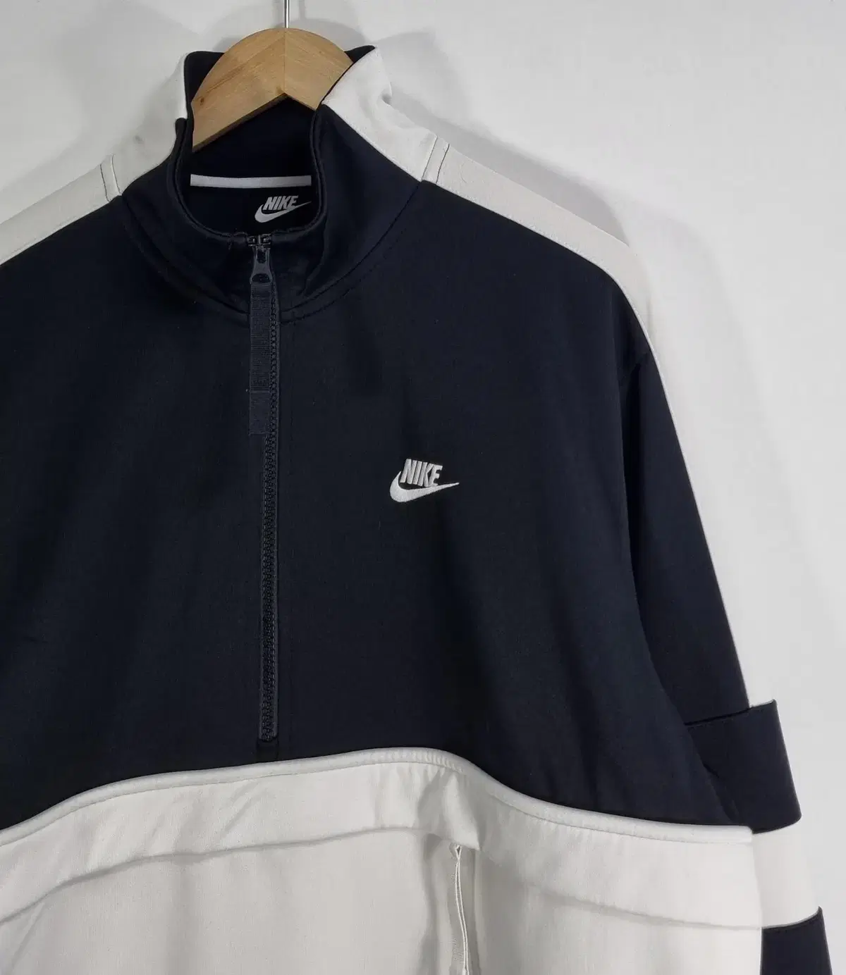 L (100) Nike Anorak Tracktop