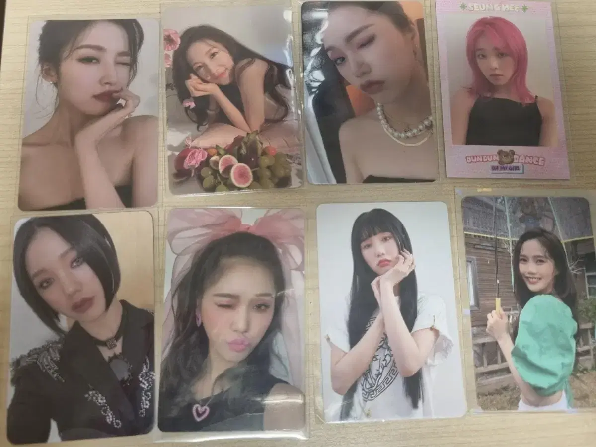 Oh my girlPhotocards, albums, posters, etc.