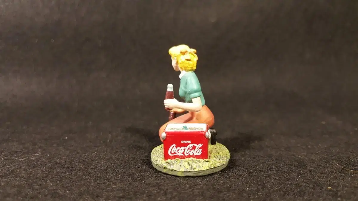 Kaiyodo Coca-Cola Bottle Cap Figures without Base