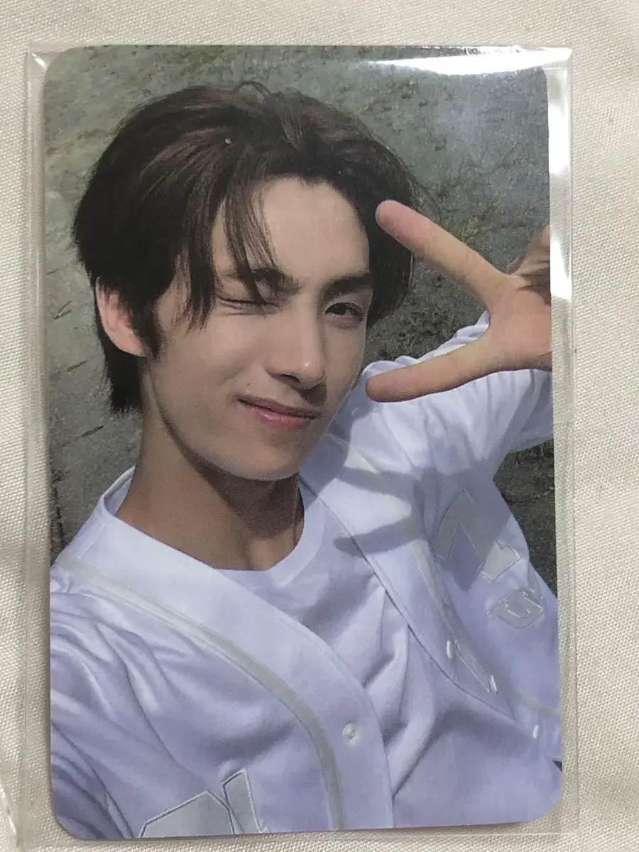 Tours CU unreleased photocard