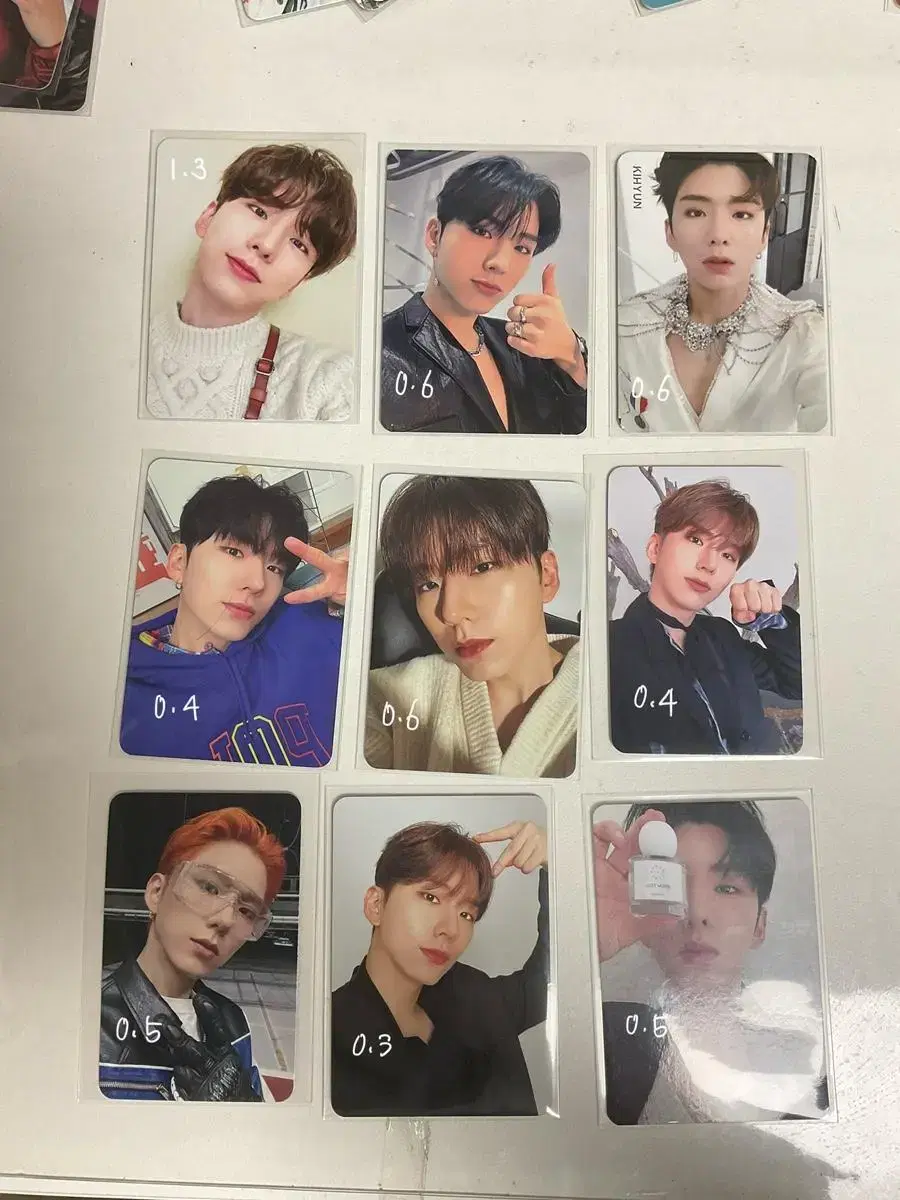 Sell Monsta X photo cards