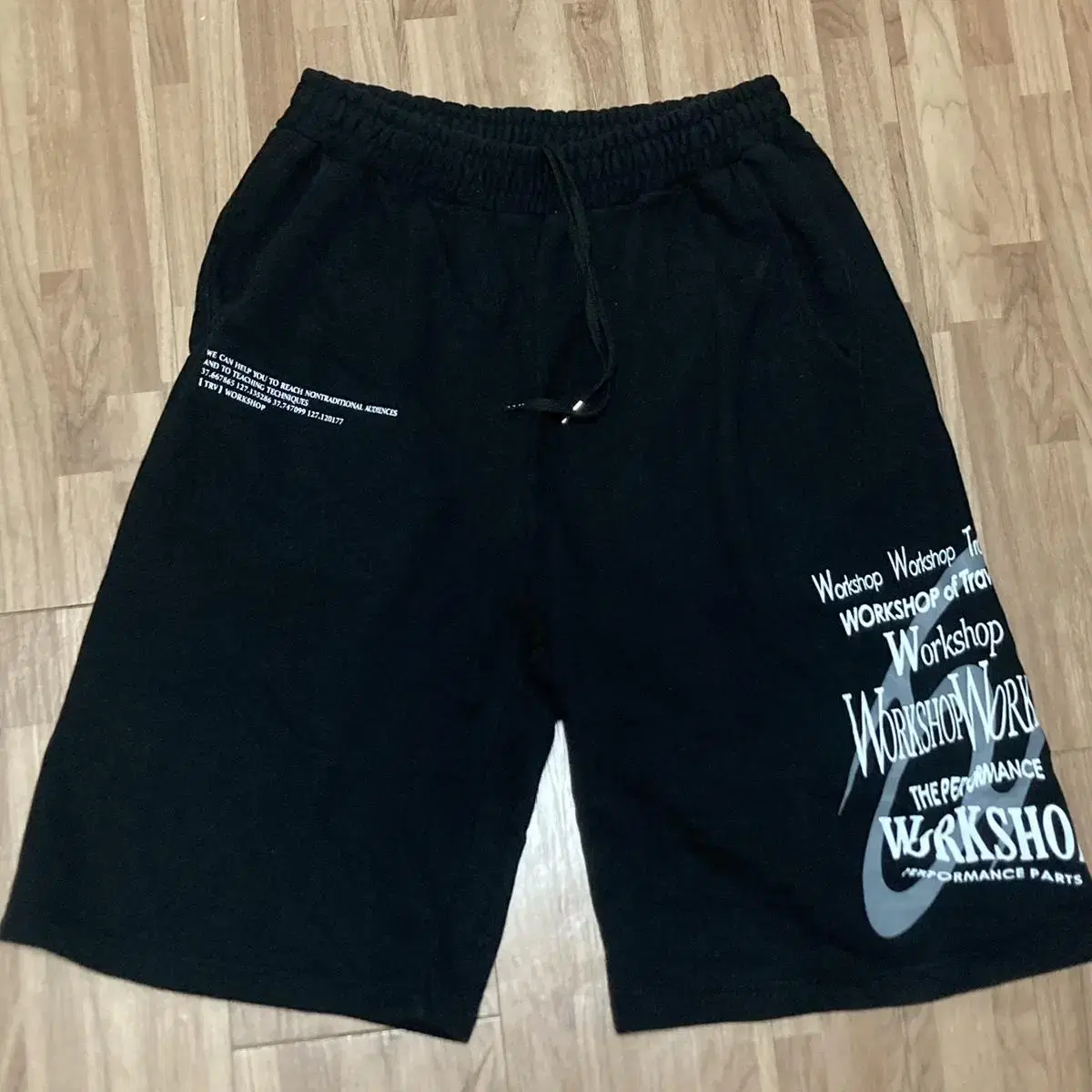 Travel Workshop Font Sweat Shorts Black Short Shorts Vahn Training Pants