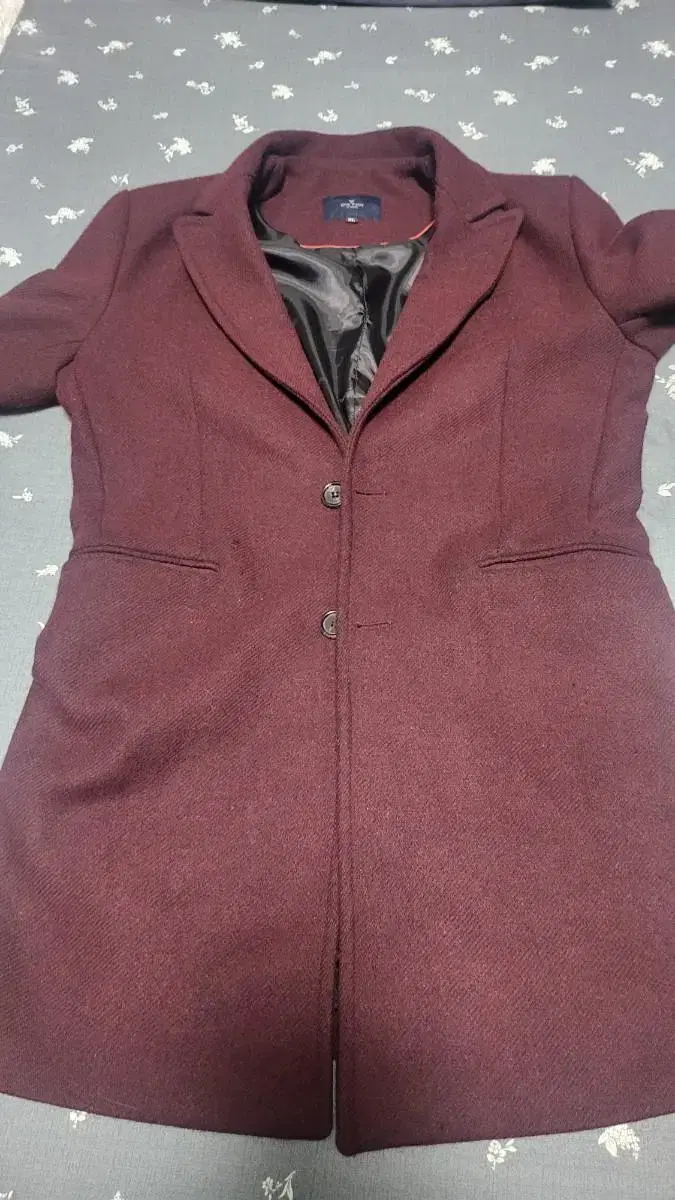 Woolen burgundy 105 size coat