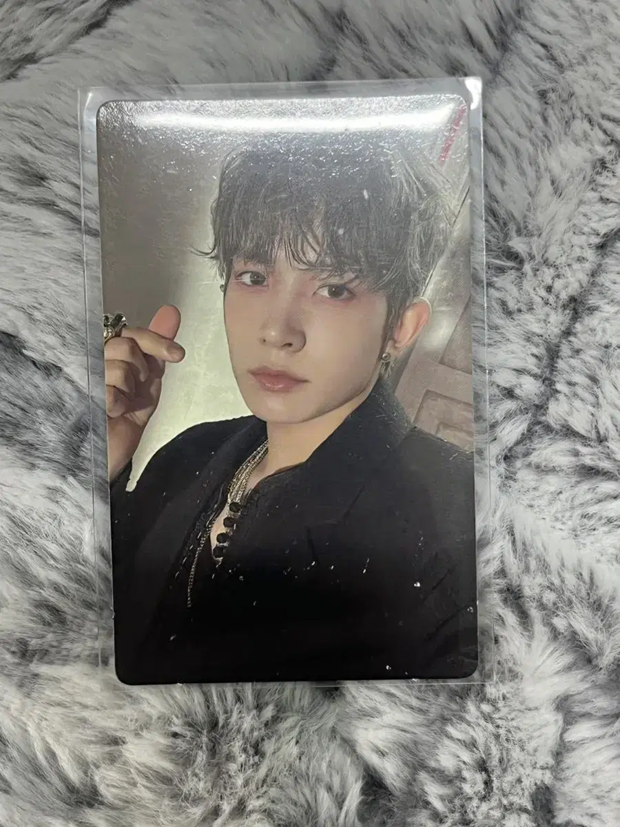 Enhypen heeseung darkbloodengine vahn photocard