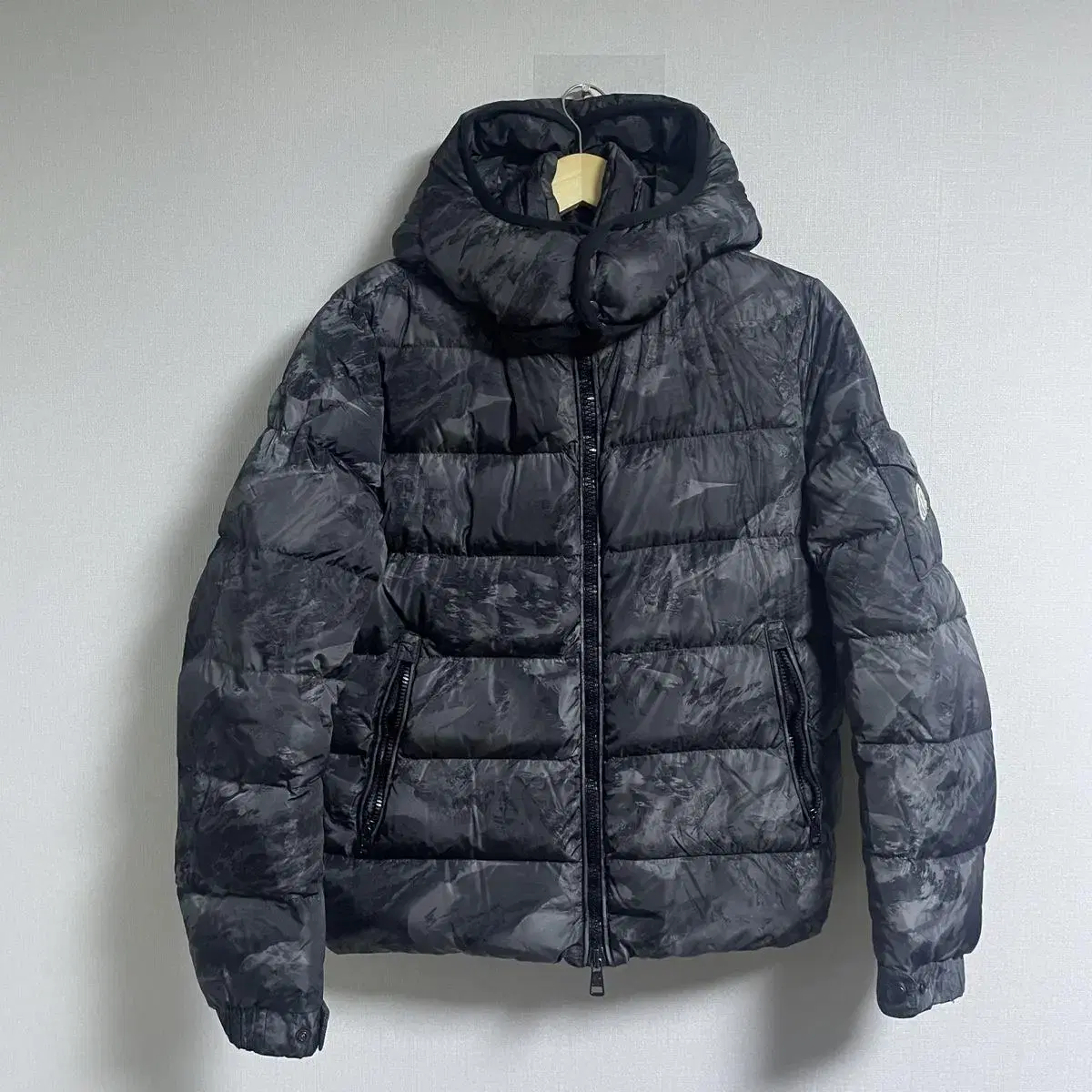 Department store version Moncler Himalayan San limited edition 2 sizes (men's 100, a bit)