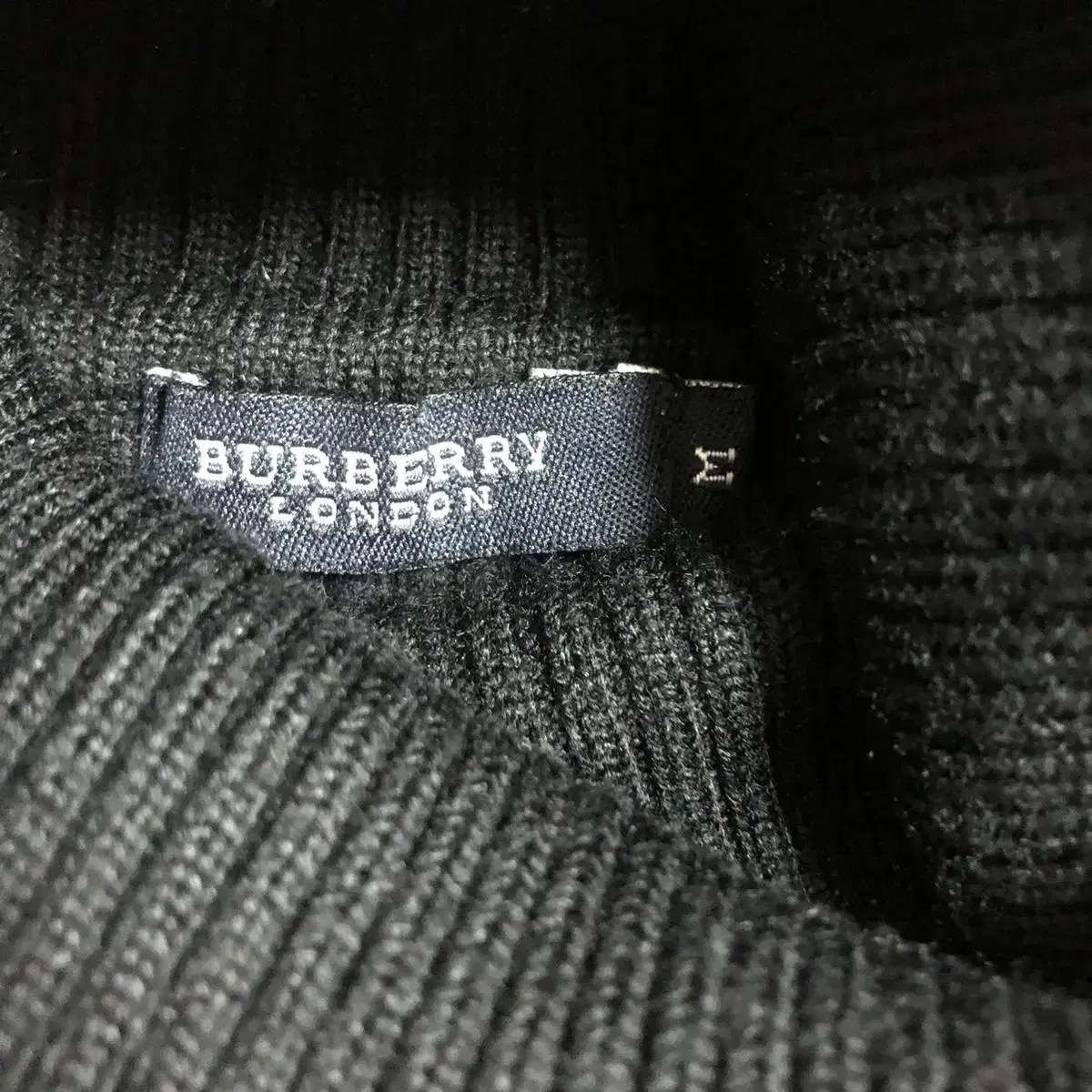 Vintage BURBERRY black turtleneck knit