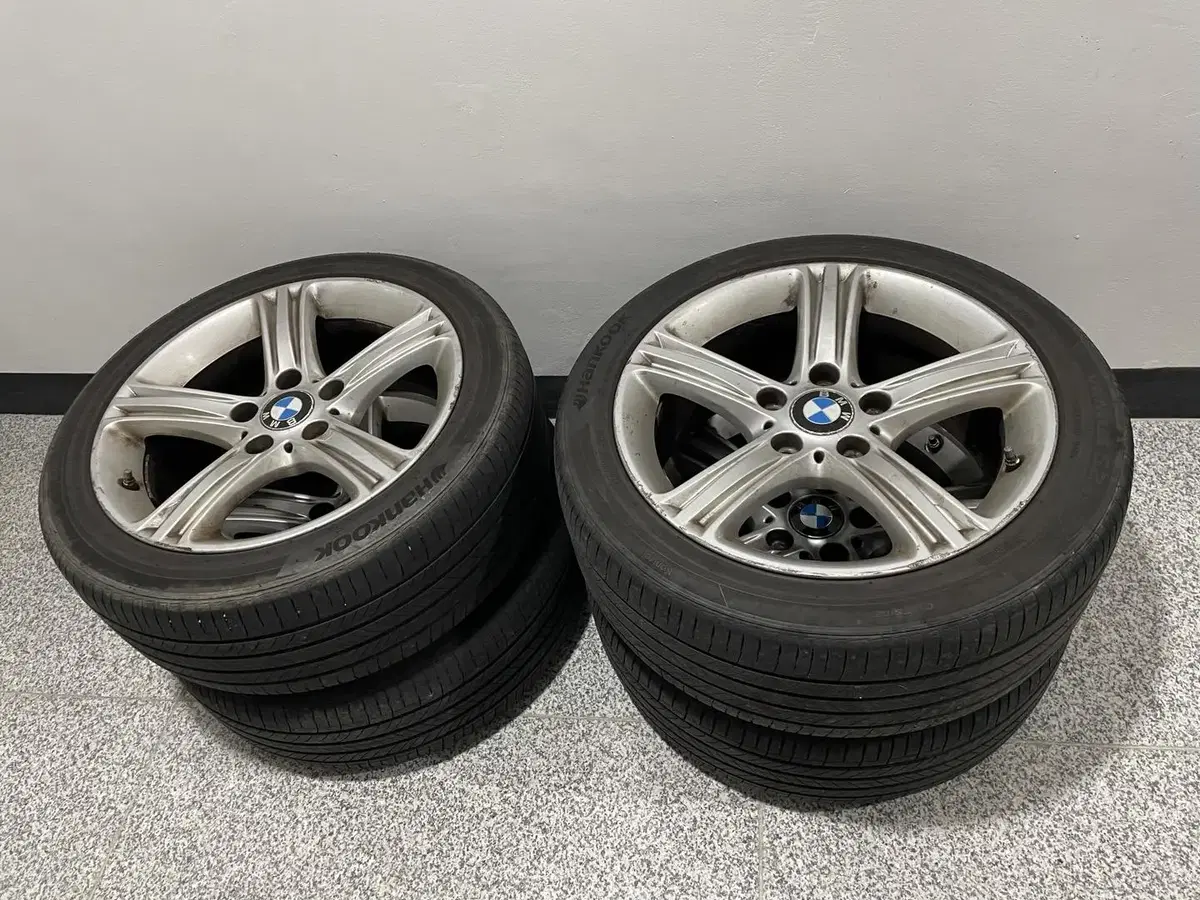 bmw 중고 휠타이어 17인치 네비팩 f20, f30 장착 가능