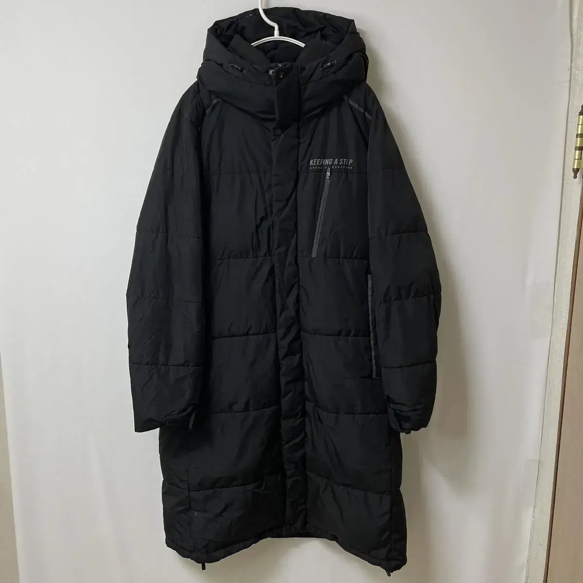 [ L ] Clyde & Co Men's Big Logo Hooded Long Puffer