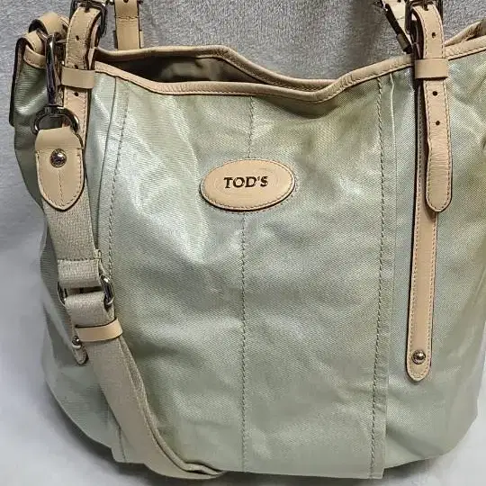 TODS 토즈   토드 앤 숄더 . 크로스백