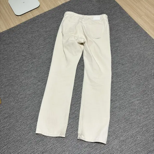 랩101 TOM STONE BASE ECRU JEANS 32