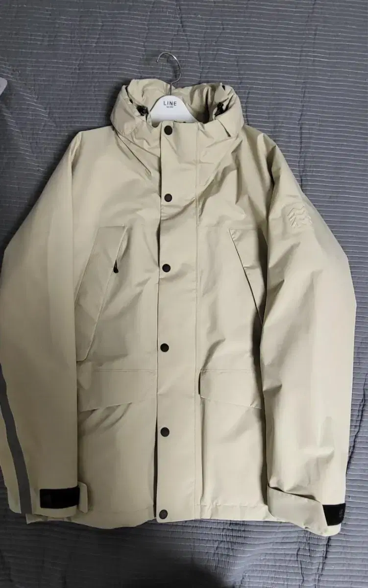 KOLONGSPORT Gore-Tex Jacket