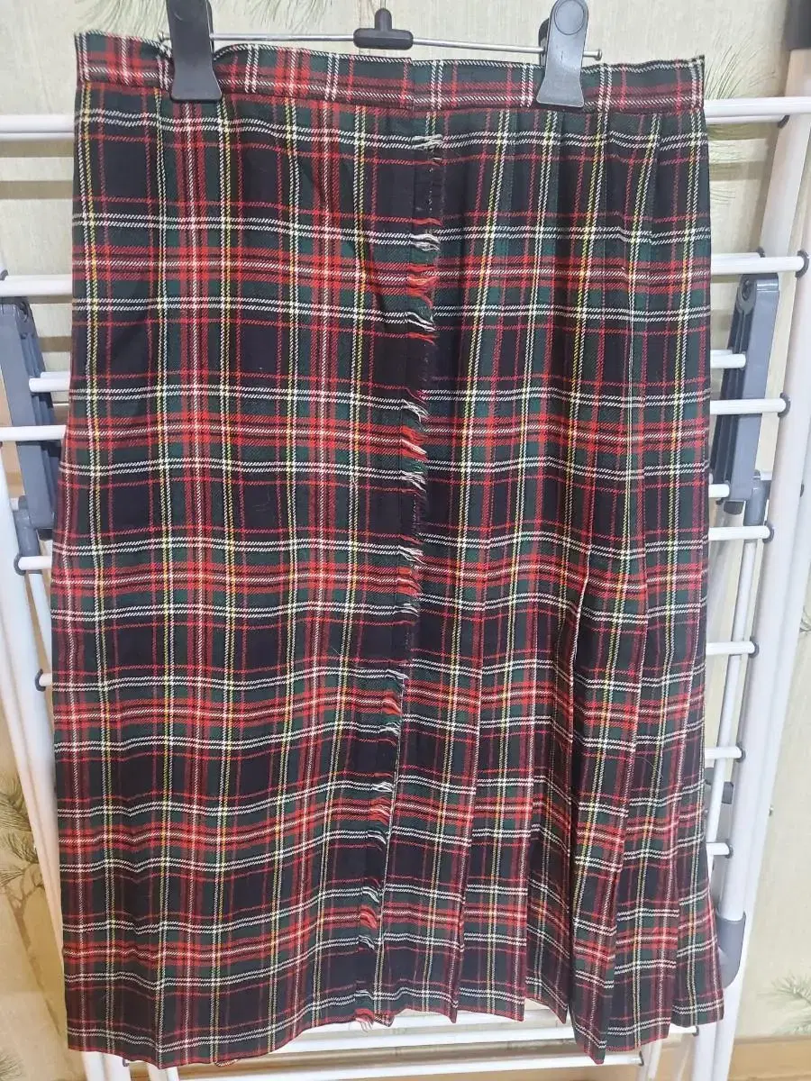 Wool check fringed wrap skirt