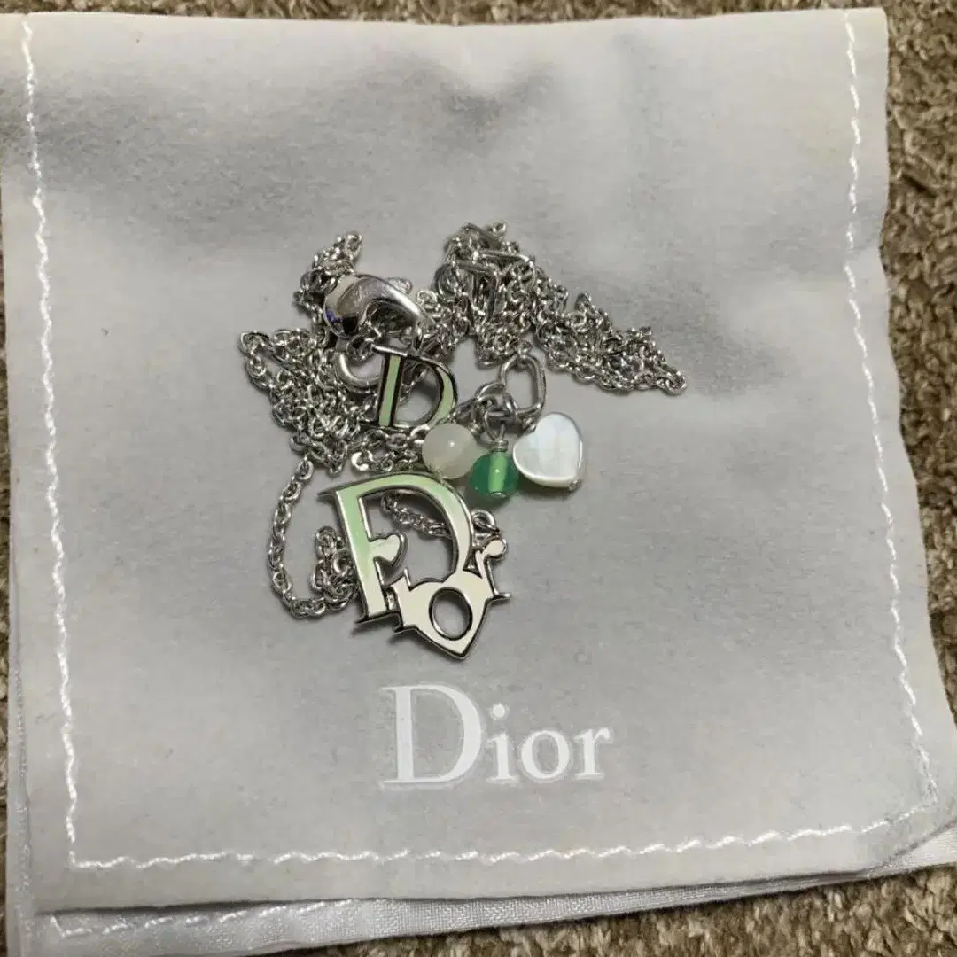 정품 빈티지 디올 베이비민트 하트 목걸이 dior