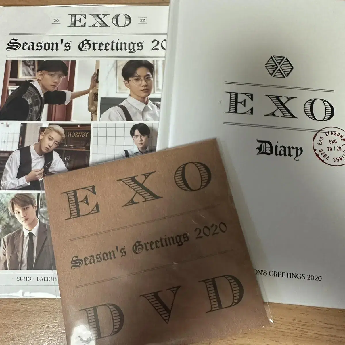 2020 Exo seasons greetings Diary, Mini Brochure, DVD