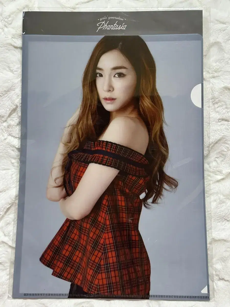 girls generation tiffany fantasia concert l-holder