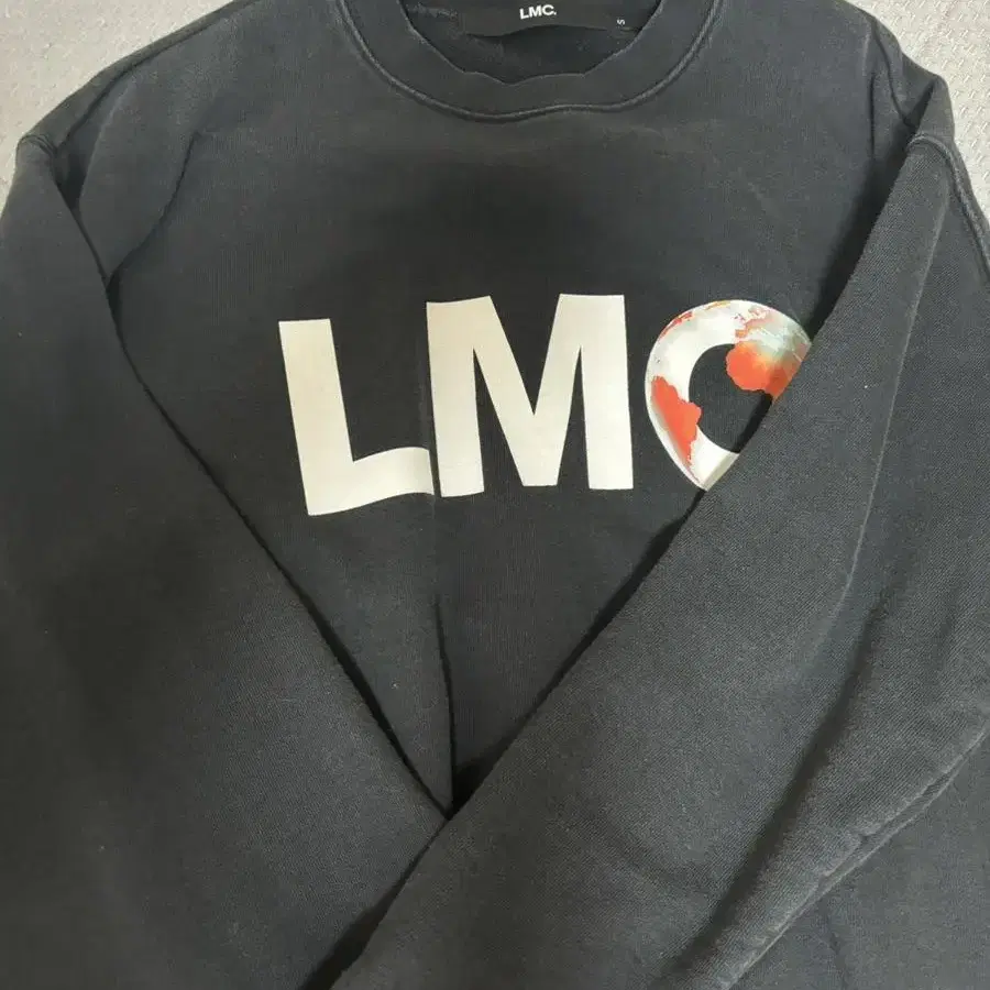 LMC 맨투맨 블랙 s사이즈