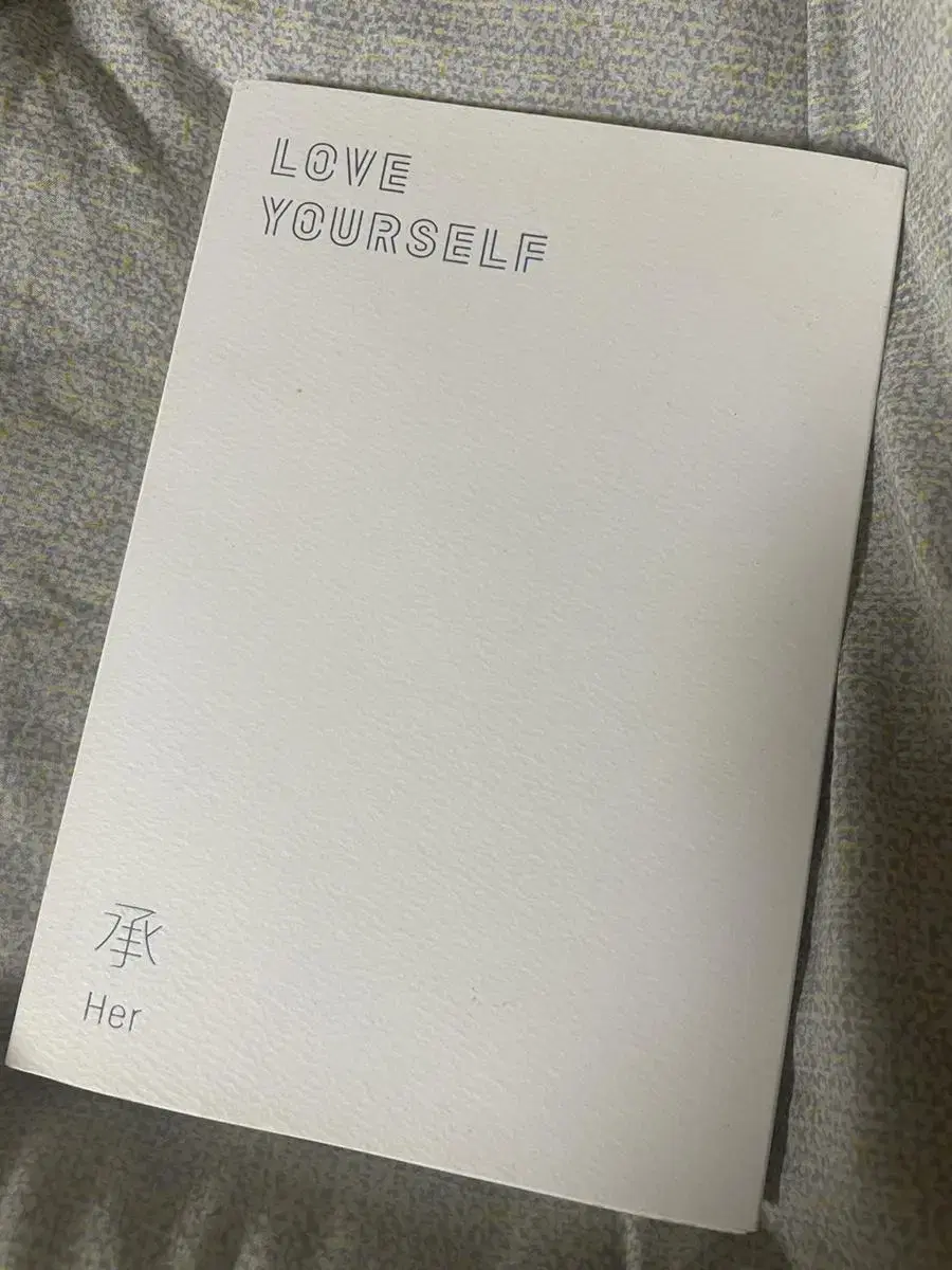 BTS bts album (Mini 5th album Love yourself)