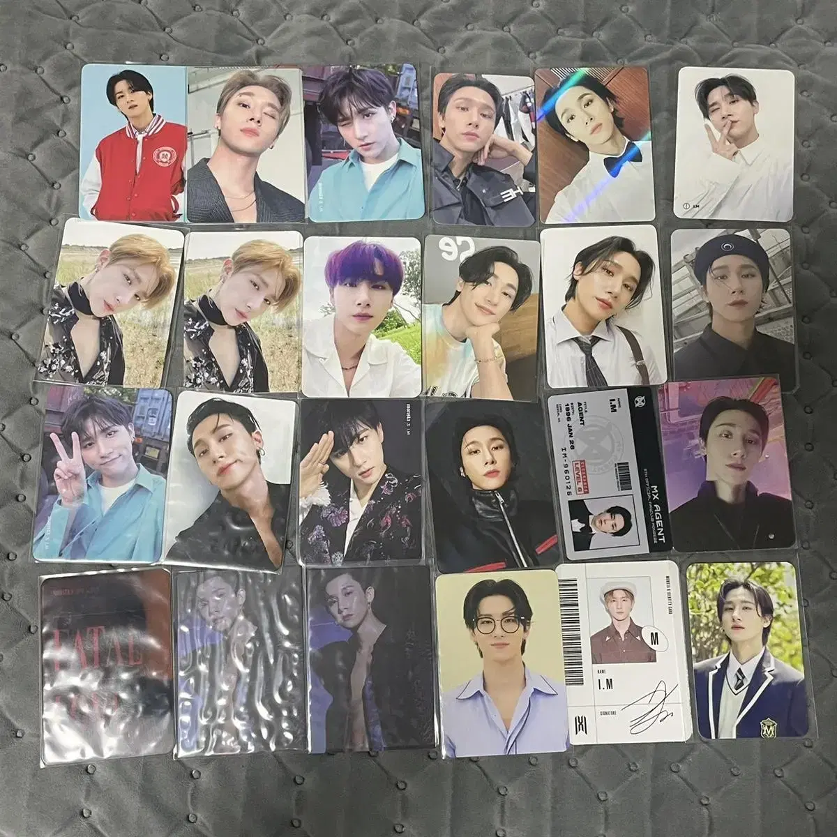 Monsta X i.m lim changkyun lee minhyuk lee jooheon chae hyungwon photocard sells