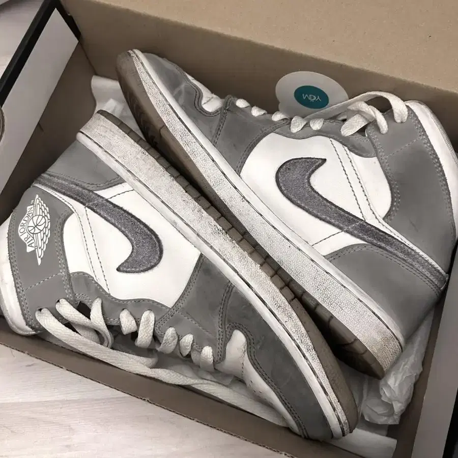 (W) Jordan 1 Mid Wolf Grey 250