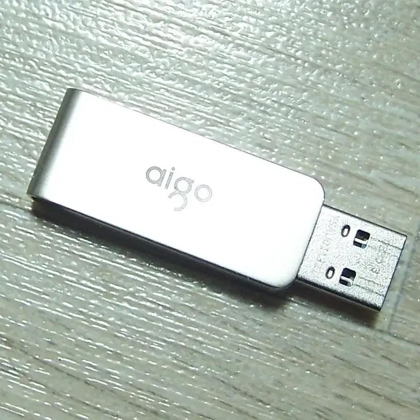 Aigo 32GB USB 3.0 메모리 (재고 1개)