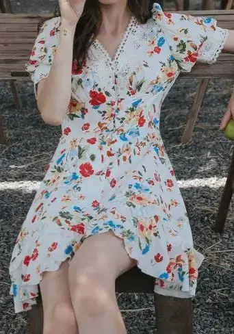 던드롭 fancy flower v neck puff dress