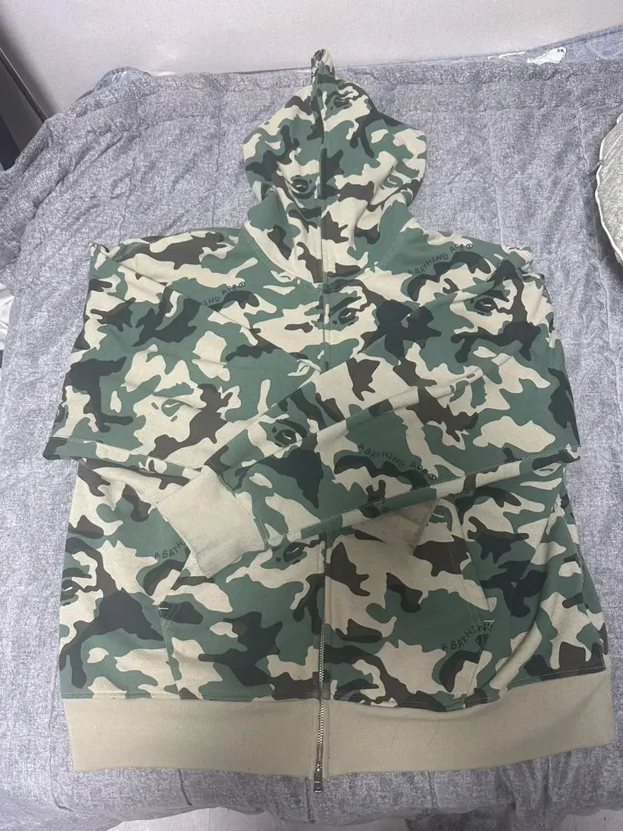 Vape Woodland Hoodie Zip-Up Size L