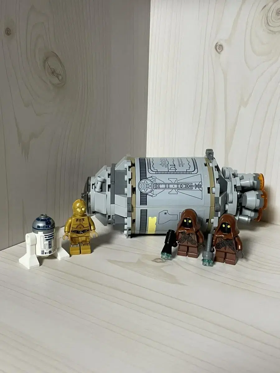 LEGO Star Wars 75136 is for sale!