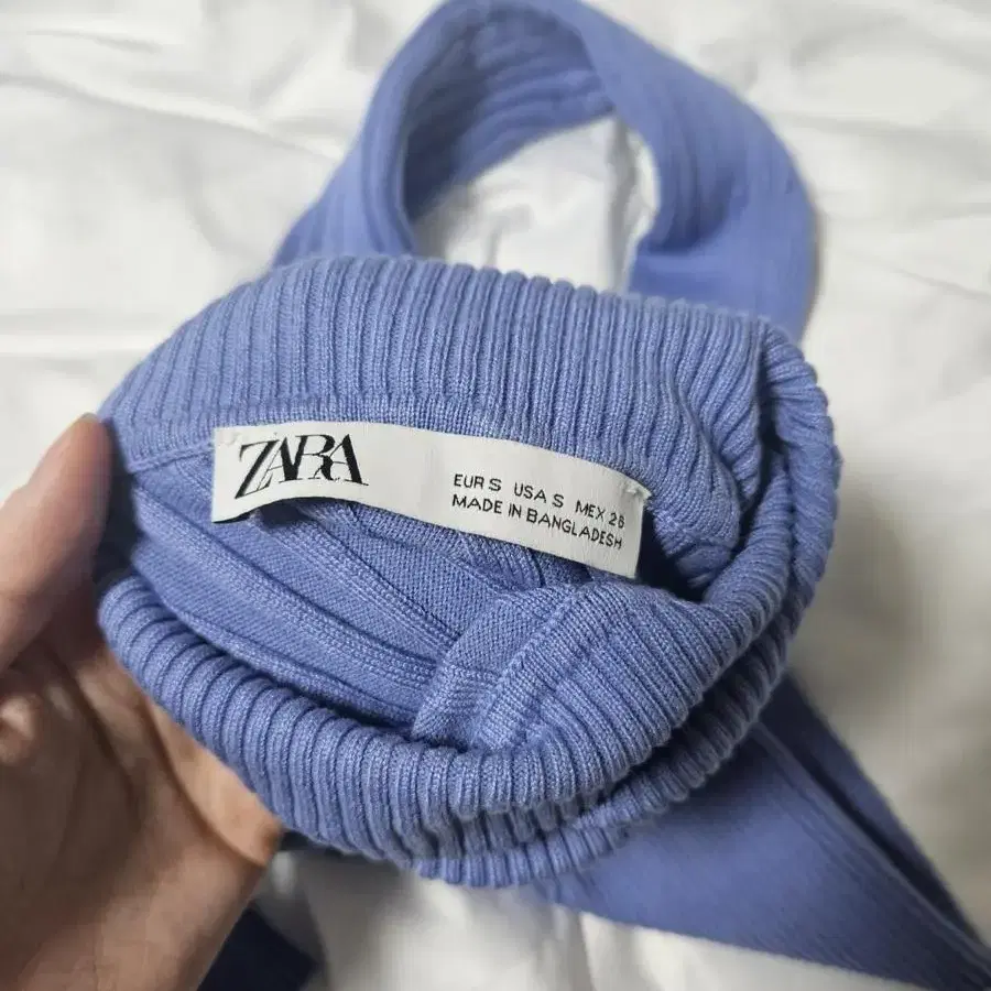 ZARA 자라 크롭 목폴라 니트